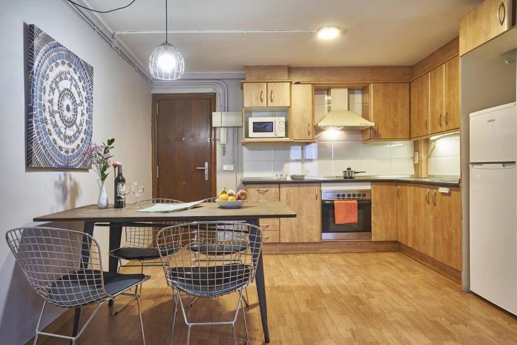 Bebarceloner Sant Andreu Apartments - 1 Bedroom المظهر الخارجي الصورة